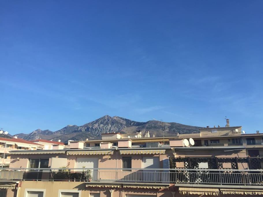 Studio 28 M2 Au Calme A Menton Exterior photo