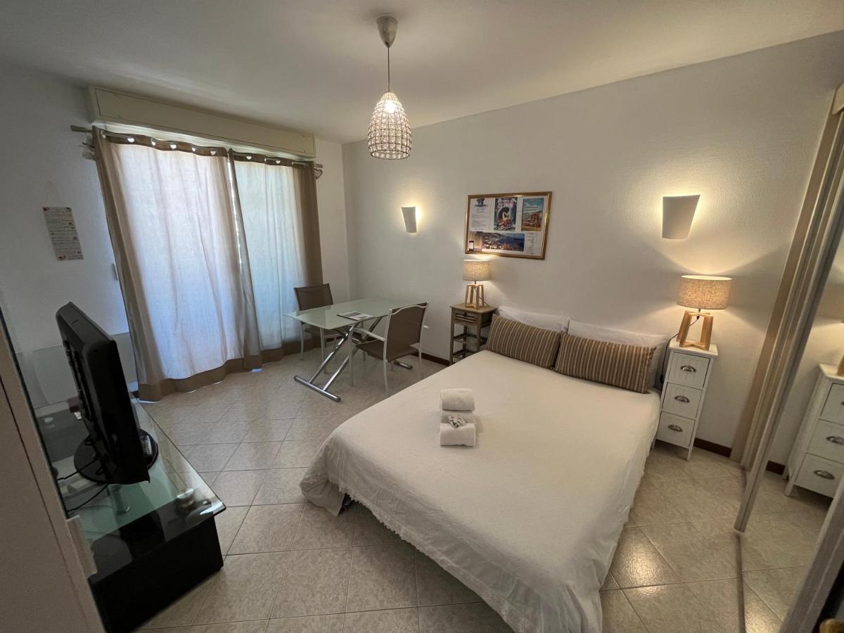 Studio 28 M2 Au Calme A Menton Exterior photo