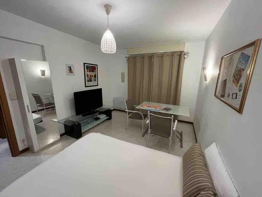 Studio 28 M2 Au Calme A Menton Exterior photo